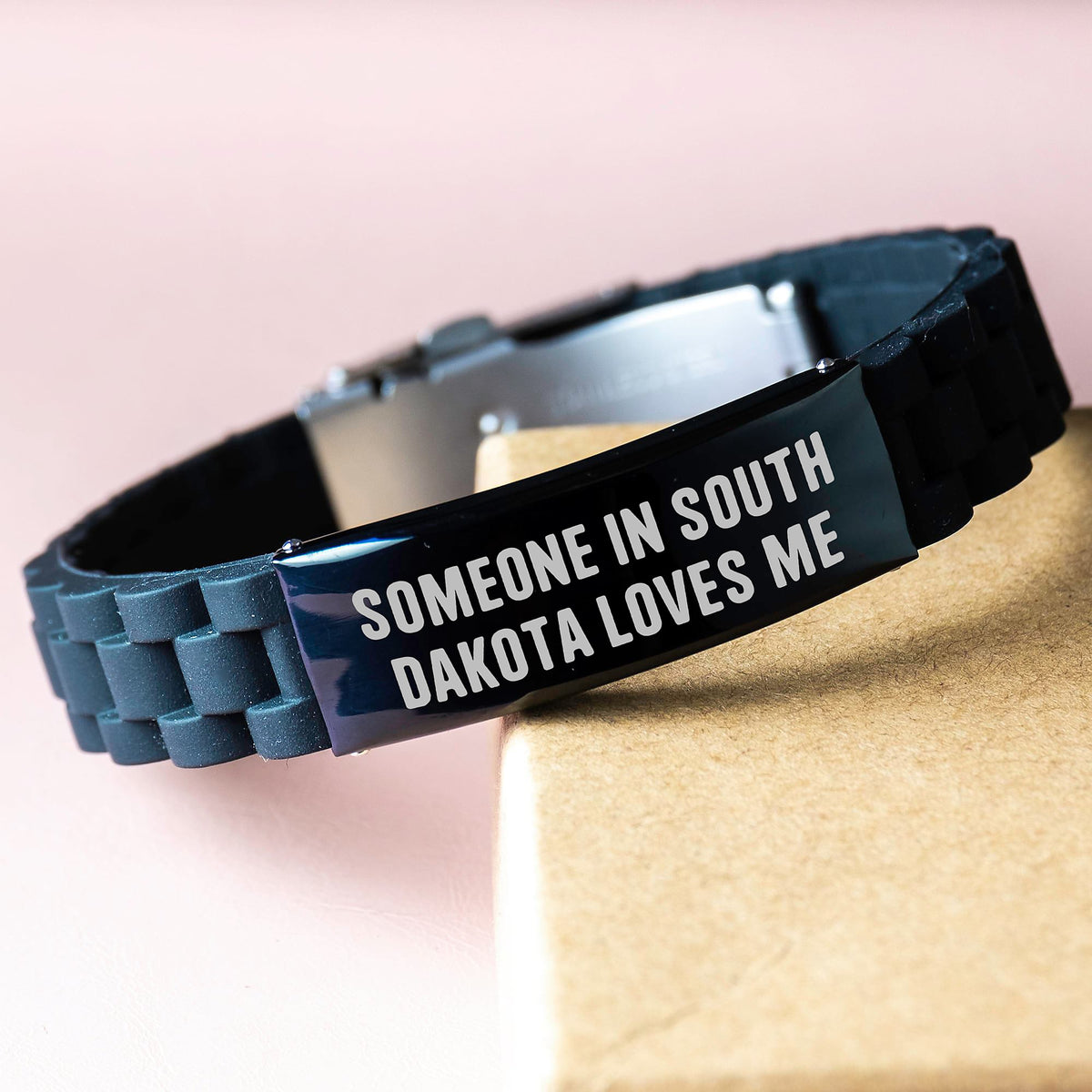 Funny South Dakota Gifts for Him or Her - Glide lock Clasp Bracelet - Someone In South Dakota Loves Me - Birthday Unique Gifts from Men to Women in South Dakota - Image 3