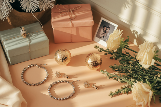 Cover image for 8 Daughter in Law Ornaments Gift Picks